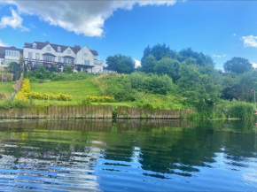 Riverside Manor